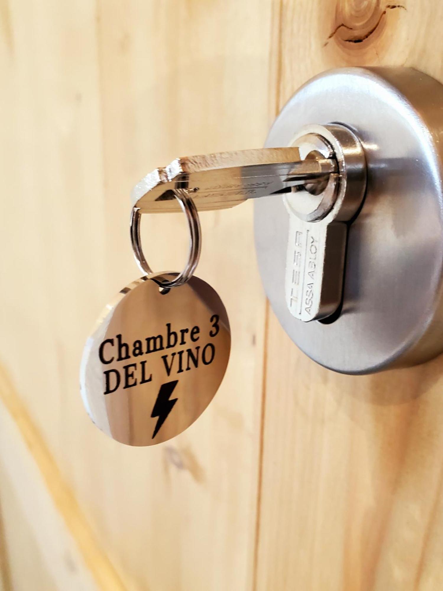 Del Vino Bar A Vin & Guitares Appartement Sauna Terrasse Garage Orchamps-Vennes Εξωτερικό φωτογραφία